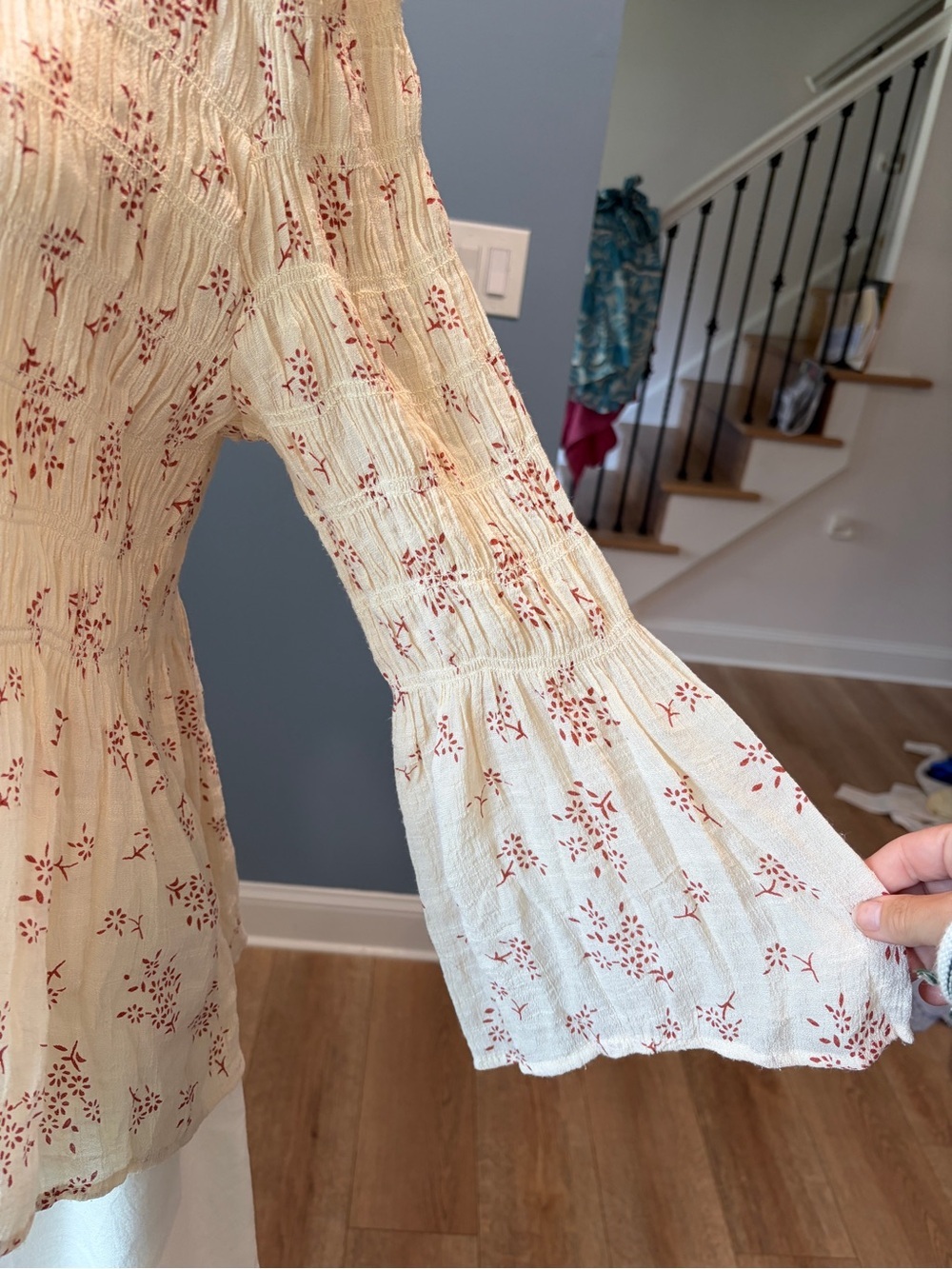 Adiva Cream Floral Smocked Peplum Blouse Long Sleeve Boho Top Size Medium - Picture 6 of 8